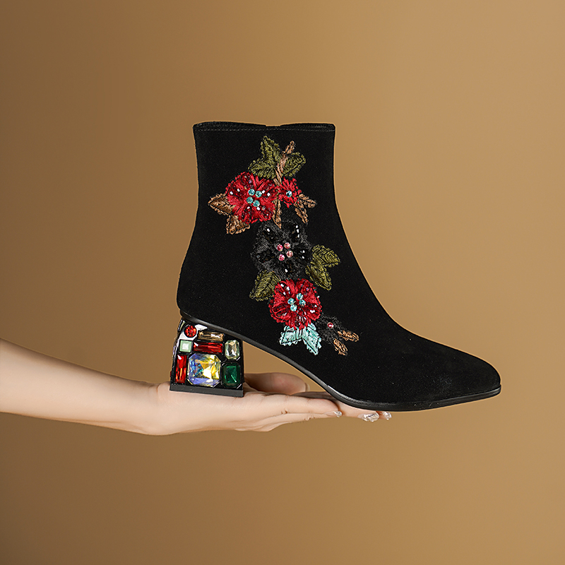 Bottines bohèmes en daim de va - Embroidery Flower avis et prix