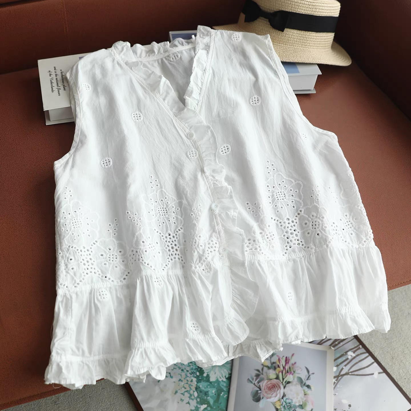 Débardeur sans manches pour fe - Embroidery Vest avis et prix