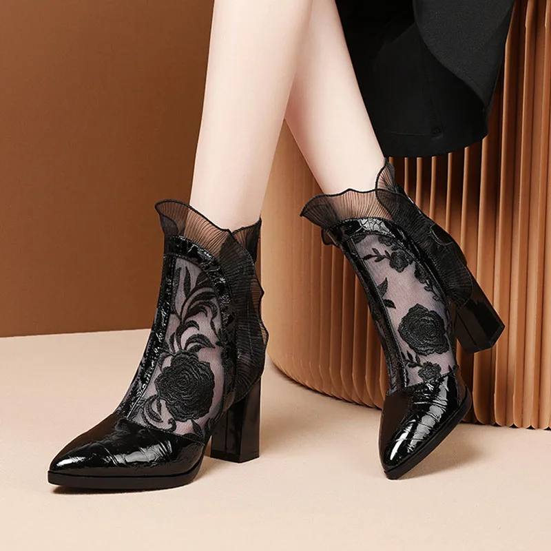 Talons hauts femmes Sexy brodé - Embroidery Flower avis et prix