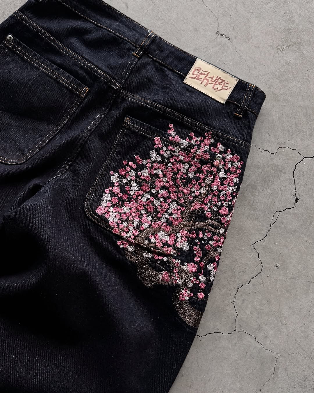 Jeans pour hommes, broderie Sa - Embroidery Jeans Sakura avis et prix