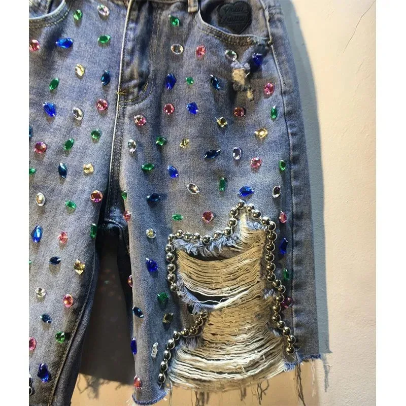 Pantalon court d'été pour femm - Embroidery Jeans Sakura avis et prix