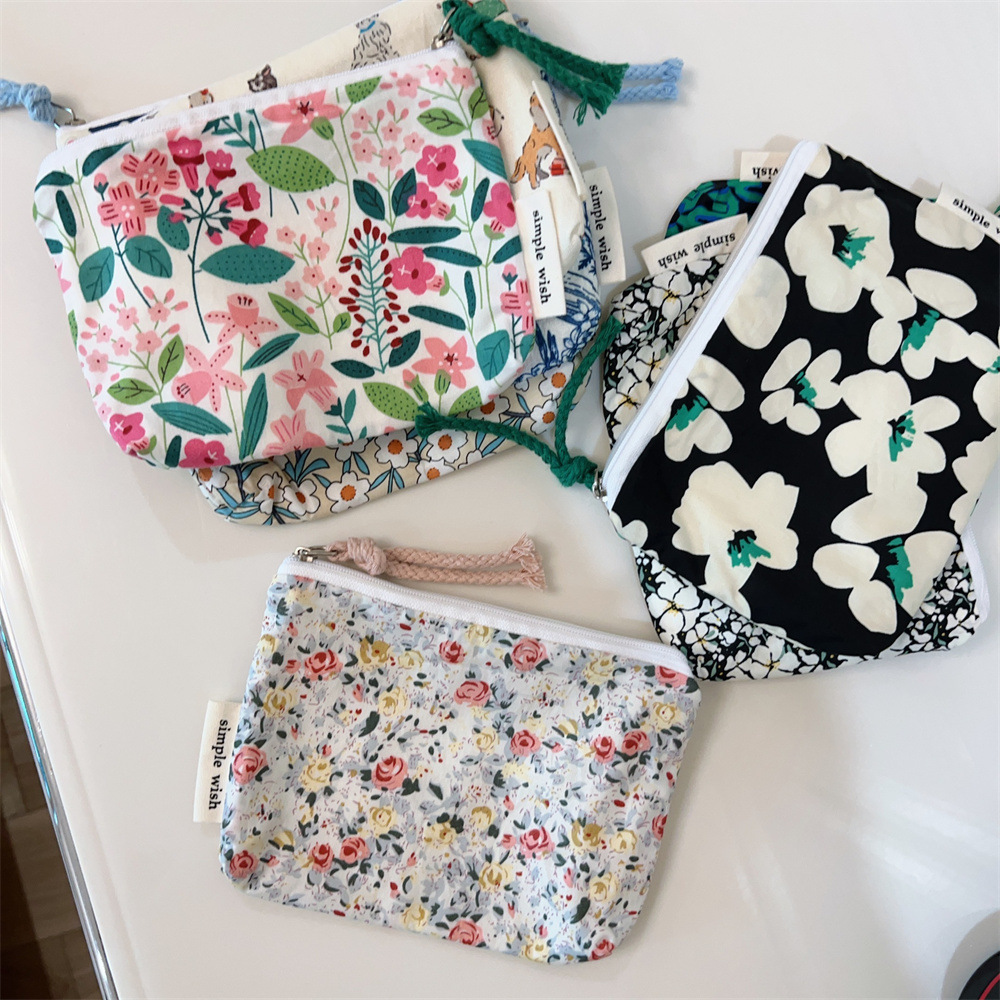 Porte-monnaie à fermeture écla - Embroidery Wallet avis et prix