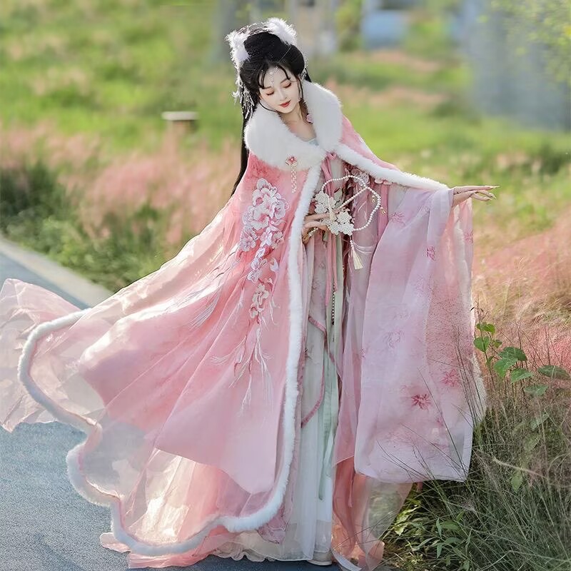 Robe cape Hanfu rose et rouge  - Embroidery Xmas avis et prix